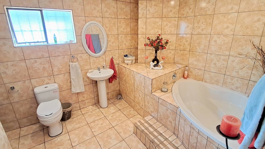 4 Bedroom Property for Sale in Universitas Free State